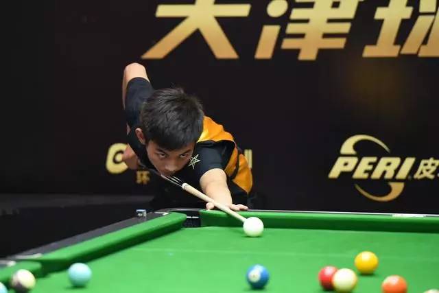 娱乐化而不 娱乐化而不